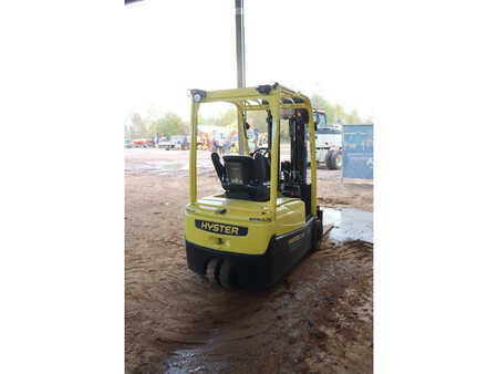 Chariots électriques à 4 roues 2017  Hyster J2.0XNT LWB (6)