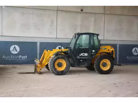 Empilhador telescópico-Fixo 2013  JCB 531-70 (1)