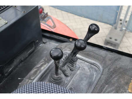 Carrelli elevatori diesel 2005  Linde H80D/900-03 (27)