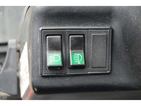 Carrelli elevatori diesel 2005  Linde H80D/900-03 (32)