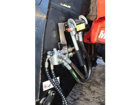 Teleskoplastare Rigid 2012  Manitou MLT 840-137 (11)