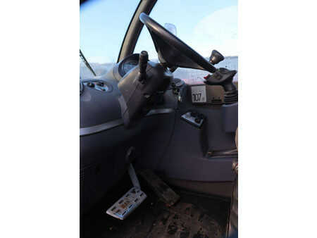 Teleskoplastare Rigid 2012  Manitou MLT 840-137 (23)