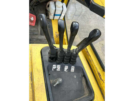 Nestekaasutrukki 2004  Hyster H3.00XM (15)