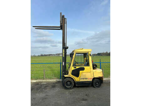 Nestekaasutrukki 2004  Hyster H3.00XM (4)