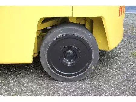 Chariots élévateurs GPL 2003  Hyster S7.00XL (13)