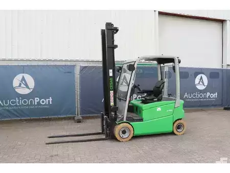 Sähkö - 4 pyör 2017  Cesab B420 (1)