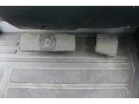 Sähkö - 4 pyör 2017  Cesab B420 (21)