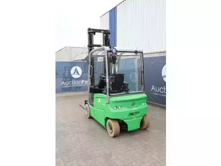 Sähkö - 4 pyör 2017  Cesab B420 (4)