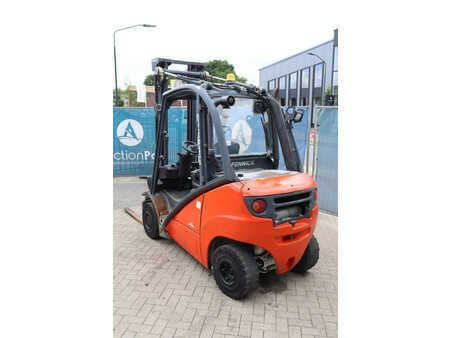 Carrelli elevatori diesel 2005  Fenwick H25D (4)