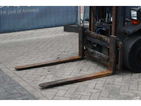 Carrelli elevatori diesel 2005  Fenwick H25D (9)