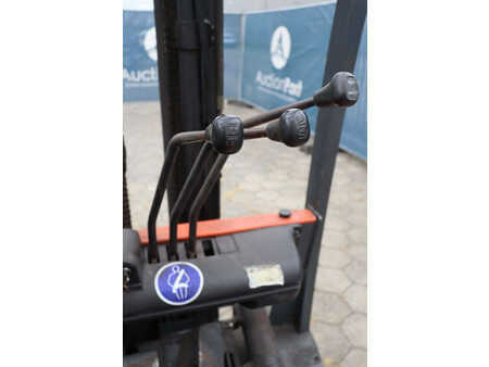 Eléctrica de 4 ruedas - Toyota 25 (27)