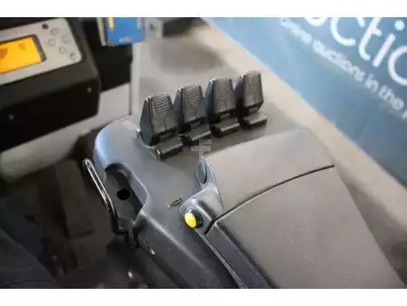 Elektrisk- 4 hjul 2016  Unicarriers AG1N1L18Q (25)