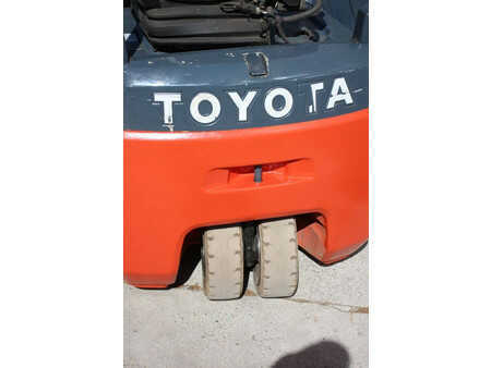 4-wiel elektrische heftrucks 2016  Toyota 8FBEK18T (15)
