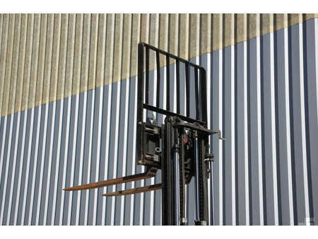 4-wiel elektrische heftrucks 2016  Toyota 8FBEK18T (33)