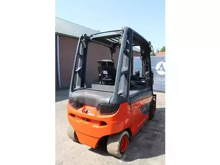 Electric - 4 wheels 2015  Linde E30L-01 (6)