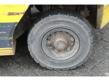 Dieseltrukki - Nissan 25 (17)