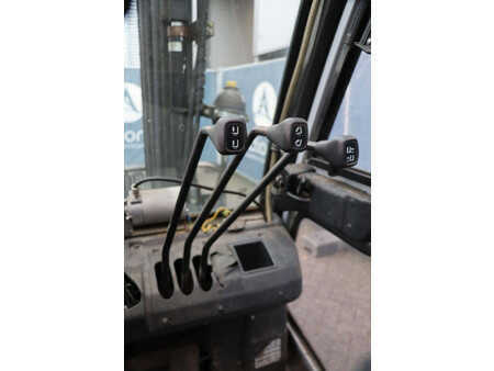 Dieseltrukki - Nissan 25 (30)