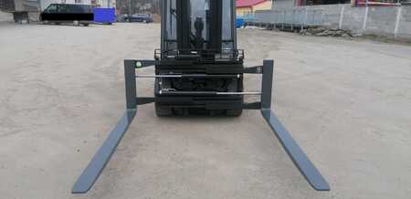 Diesel Forklifts 2012  Linde H35D-01 (6)