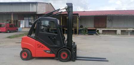 Diesel Forklifts 2013  Linde H35D-02 (2)