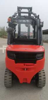 Diesel Forklifts 2013  Linde H35D-02 (6)