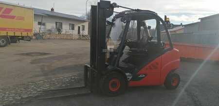 Propane Forklifts 2016  Linde H35T-02 (1)