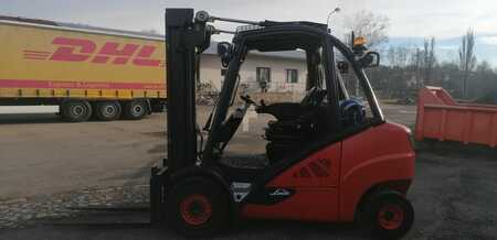 Carrello elevatore a gas 2016  Linde H35T-02 (2)