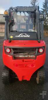 Gázüzemű targoncák 2014  Linde H30T-02 (6)