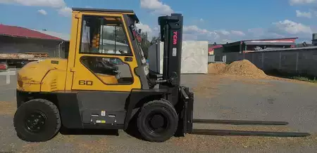 Empilhador diesel 2010  TCM FD60 (3)