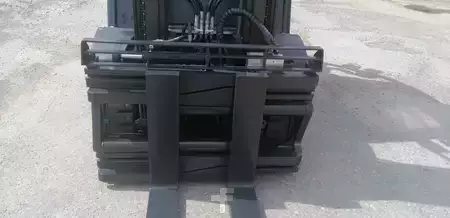 Dieselový VZV 2013  Linde H35D-02 (6)