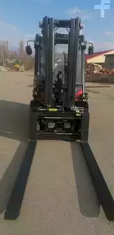 Dieselový VZV 2018  Linde H35D-02 (4)