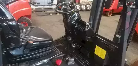 Elektro čtyřkolový VZV 2001  Linde E48P (7)