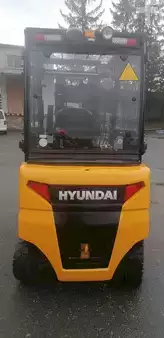 Elektro čtyřkolový VZV 2019  Hyundai 30BH-9 (4)