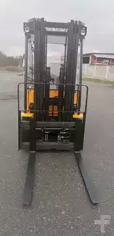 Elektro čtyřkolový VZV 2019  Hyundai 30BH-9 (6)