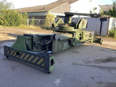 Reachstackers 2000  Linde 4130TL/4 (13)