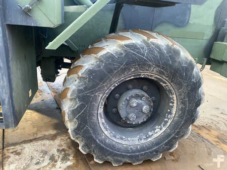 Telehandler Fixed 1991  SkyTrak 6000M (14)