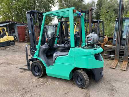 Carretilla elevadora GLP 2015  Mitsubishi FG25NT (3)