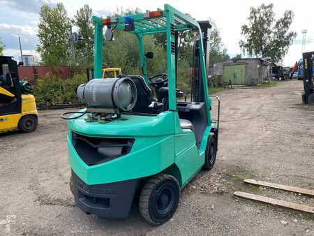 Carretilla elevadora GLP 2015  Mitsubishi FG25NT (4)