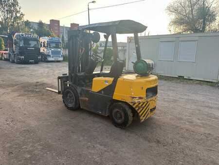 Wózki gazowe 2003  Daewoo G30E-3 (3)