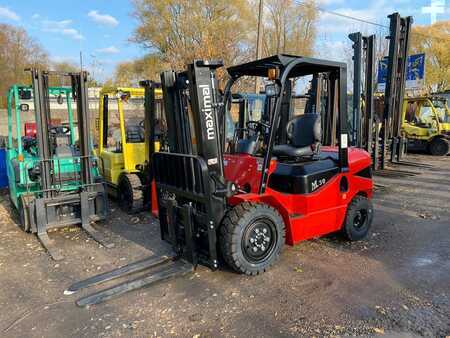 Carrelli elevatori diesel 2021  Maximal FD30T (1)