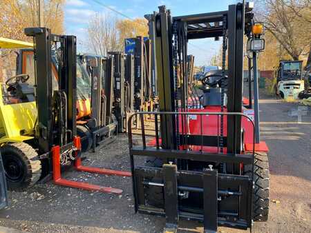 Carrelli elevatori diesel 2021  Maximal FD30T (4)