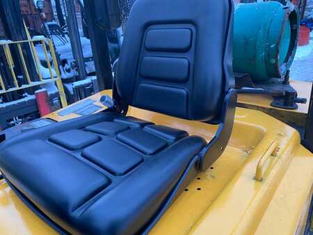 LPG Forklifts 1999  Yale GLP-30TF (6) 