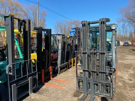 Diesel Forklifts 2015  Unicarriers Y1D1A18Q (5) 