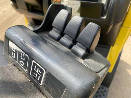 Chariots élévateurs GPL 2006  Hyster H1.6FT (9)