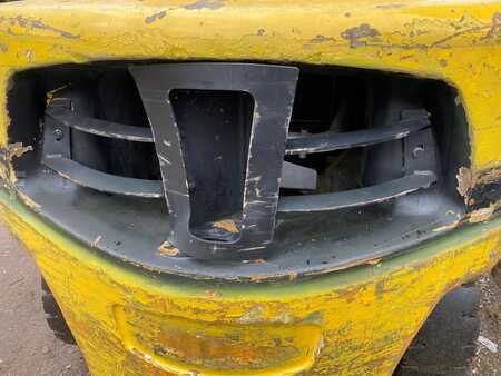 LPG Forklifts 2015  Yale GLP55VX (4)
