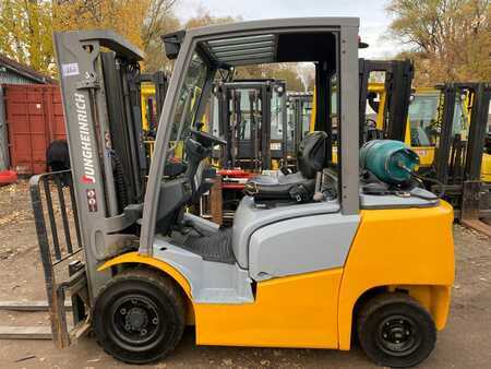 Gasoltruck 2017  Jungheinrich TFG425 (2)