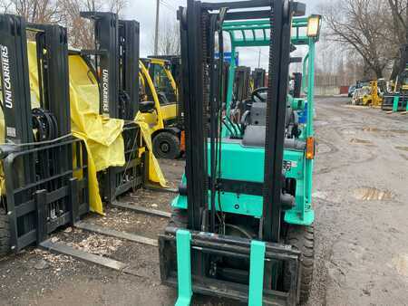 Treibgasstapler 2010  Mitsubishi FG18N (4)