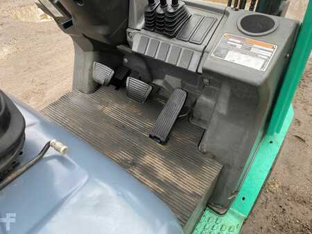 Treibgasstapler 2010  Mitsubishi FG18N (7)