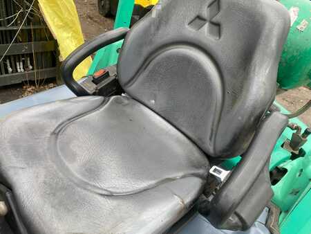 Treibgasstapler 2010  Mitsubishi FG18N (8)