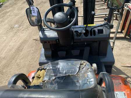 Treibgasstapler 2005  Nissan UD02A25PQ (5)