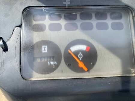 Treibgasstapler 2007  Nissan UD02A25PQ (10)
